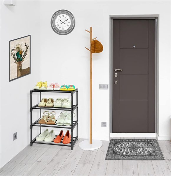 Shoe rack with cover